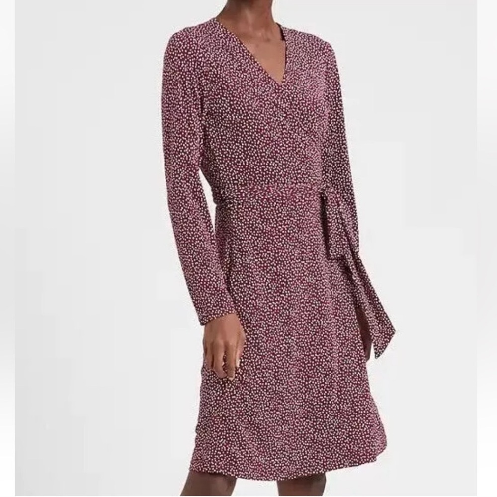 NWT Banana Rebuplic Red & White Detail Long Sleeve Wrap Dress